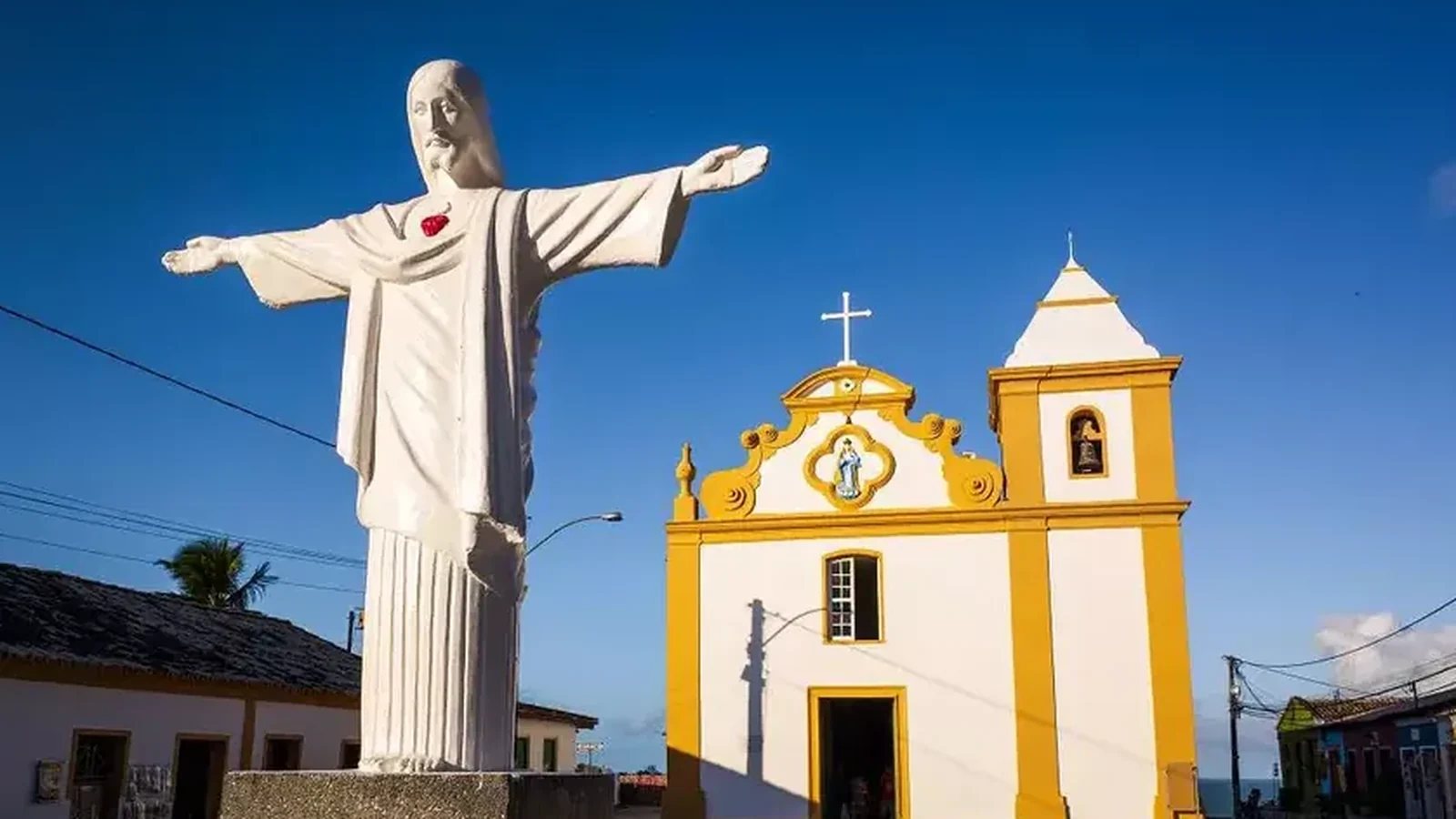 Arraial d’Ajuda saindo de Porto Seguro: como organizar o passeio de carro
